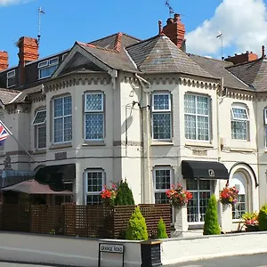 Hotel Brookside & Restaurant
