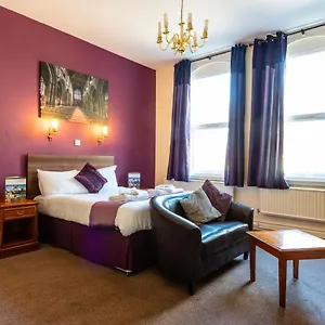 Hotel Dene
